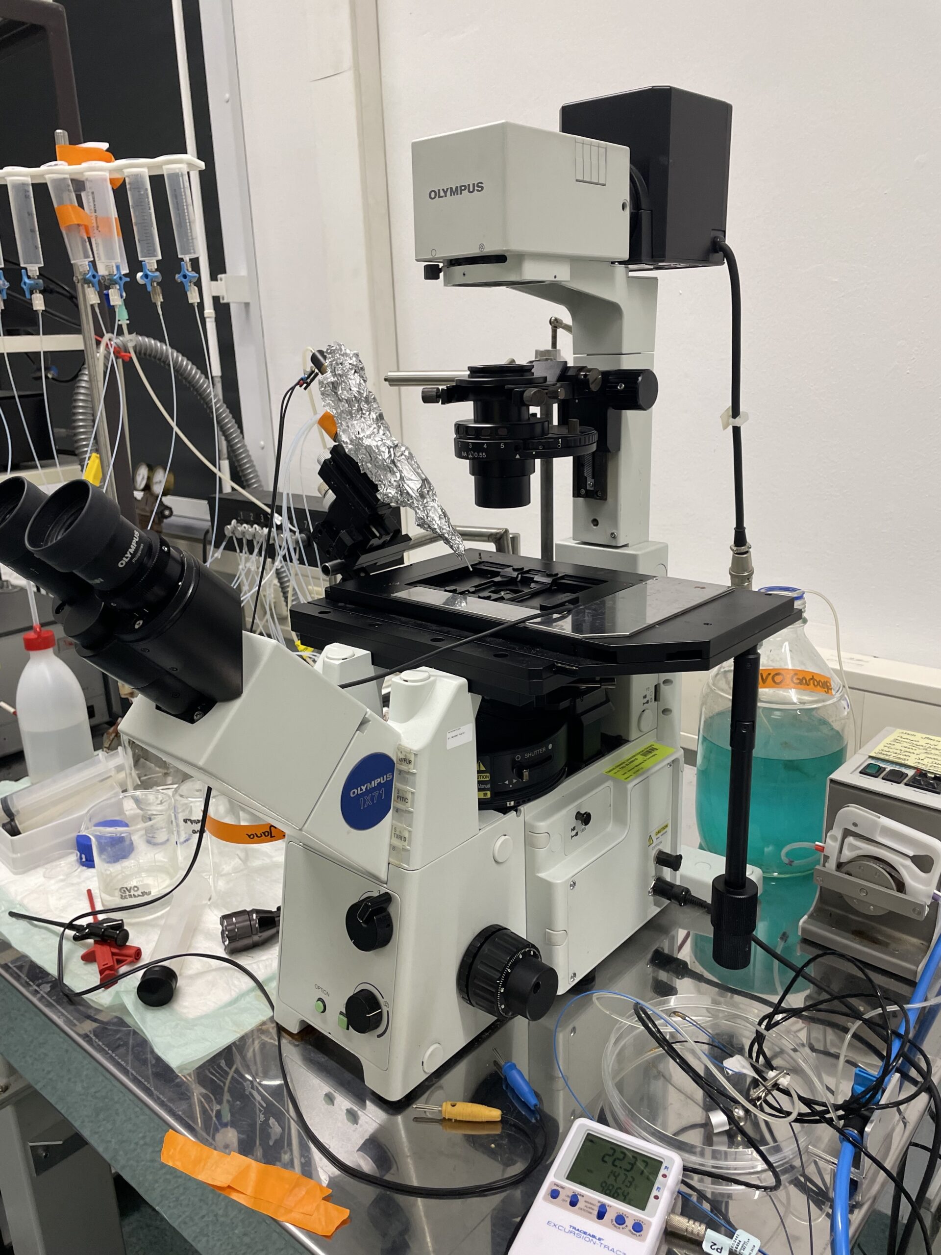 cluttered microscope